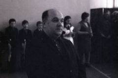img042
