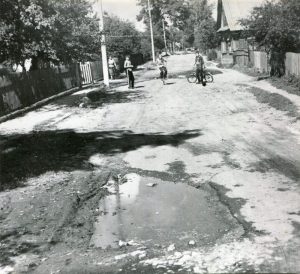 Улица 1 Мая, 1990-е годы
