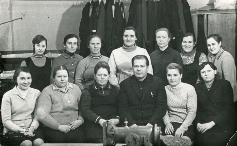 Работники Замостовского швейного цеха