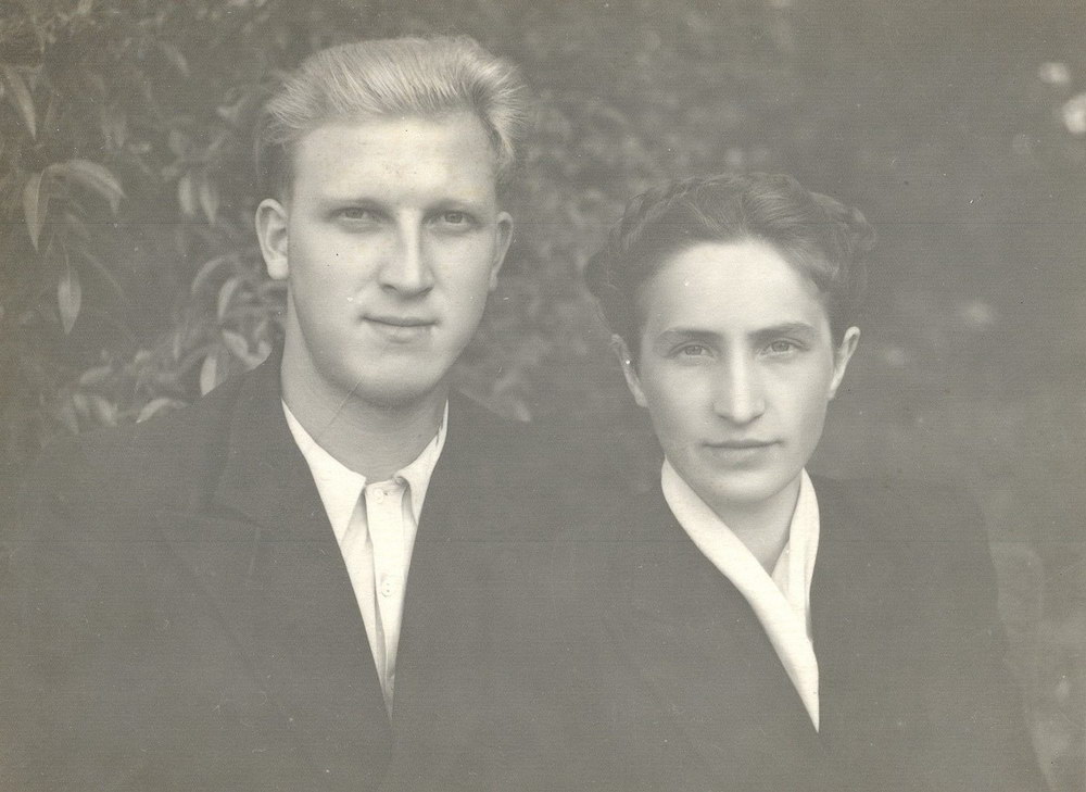 Андреюк Серафим Зиновьевич с женой Екатериной, 1952 год